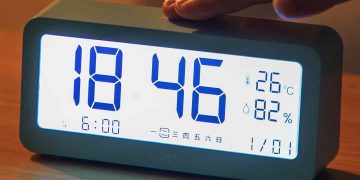 Đồng đồ có chức năng báo thức hiện đại