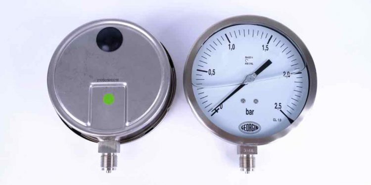 Đồng hồ đo áp suất có các đặc điểm và những mẫu mã nào?