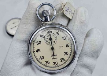 Tiêu chí mua đồng hồ bấm giờ mà các bạn cần phải biết