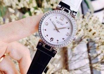 Cách đeo đồng hồ nữ giúp chị em có cảm giác thoải mái nhất