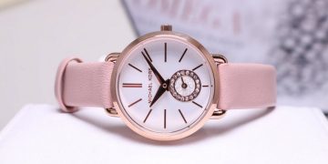 Chọn size đồng hồ nữ như thế nào cho đúng kích cở nhất?