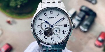 Đồng hồ cơ lộ máy Thụy Sĩ tại sao được nhiều người thích?