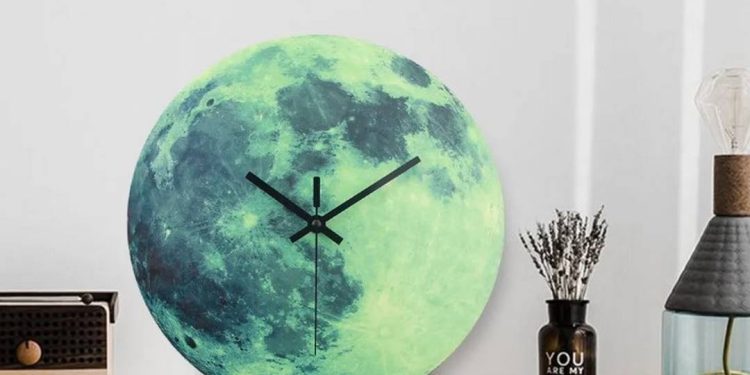 Đồng hồ trang trí phòng ngủ mang tới những lợi ích gì?